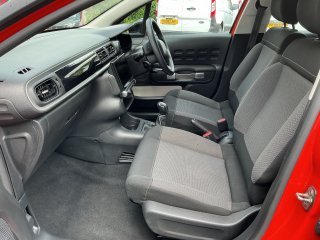 /photos/9414/274d99f3-8d4f-e3bd-c3d0-b85f24e5c0cd_i320x240.jpg