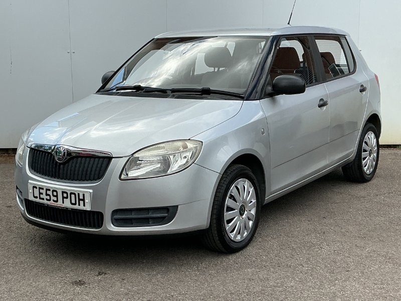2009 SKODA FABIA 1.2 HTP 6V 1 HATCHBACK 5DR PETROL MANUAL 140 G KM, 60... photo