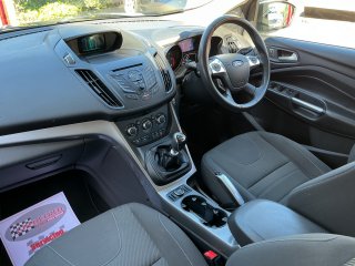 /photos/9414/d964e632-a671-bf7c-75f5-2c2fce768fab_i320x240.jpg