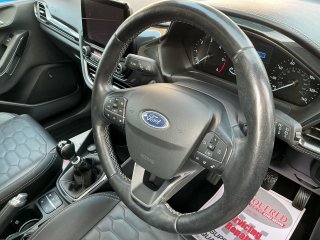 /photos/9414/f75e5f81-a3fb-a0ce-5792-7e7cda3217a1_i320x240.jpg